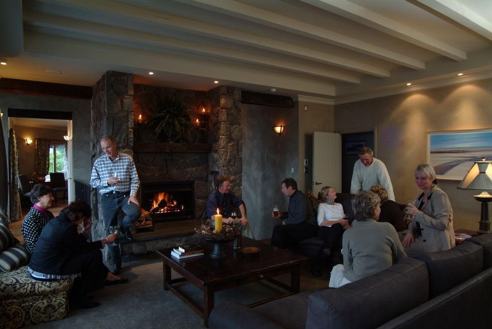 Tauhara Sunrise Lodge Taupo Kültér fotó