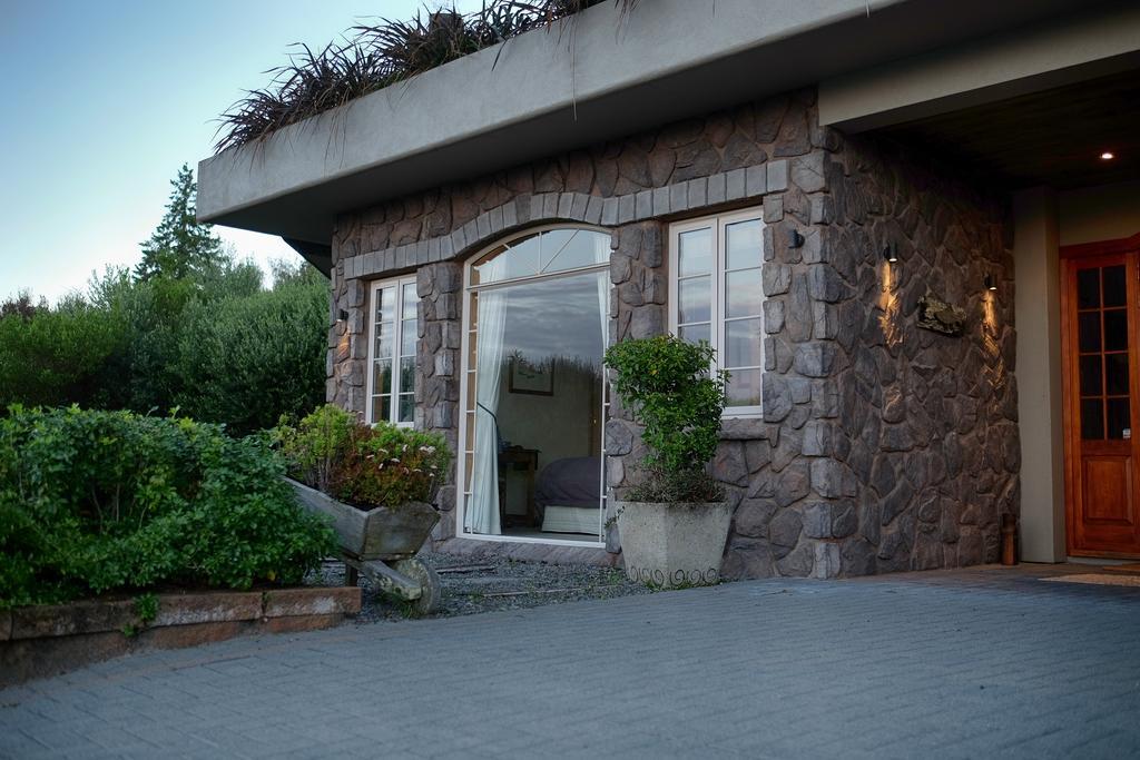 Tauhara Sunrise Lodge Taupo Kültér fotó