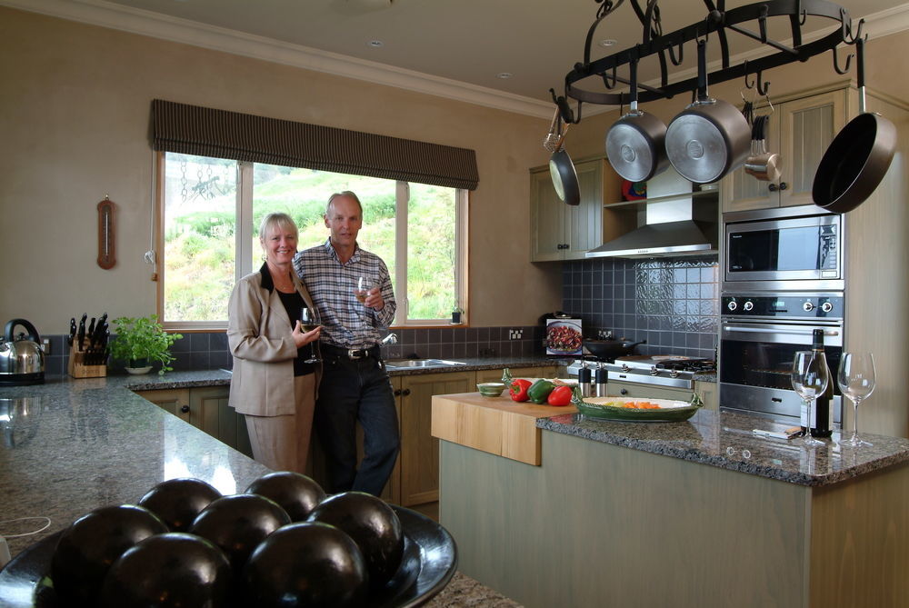 Tauhara Sunrise Lodge Taupo Kültér fotó