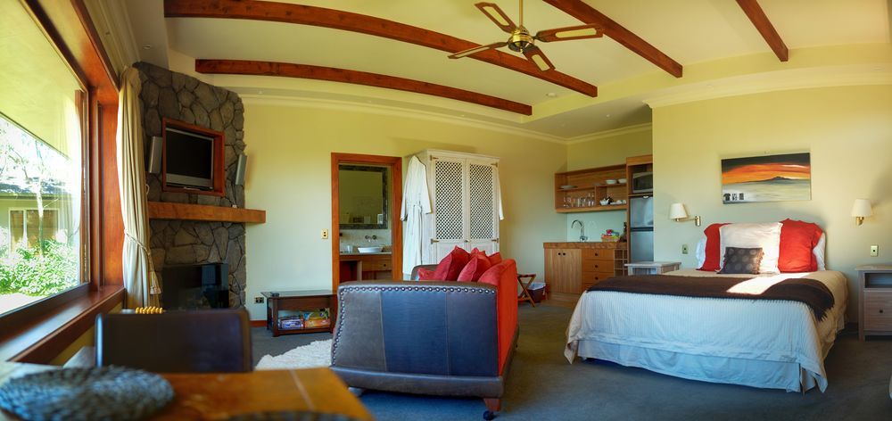 Tauhara Sunrise Lodge Taupo Kültér fotó