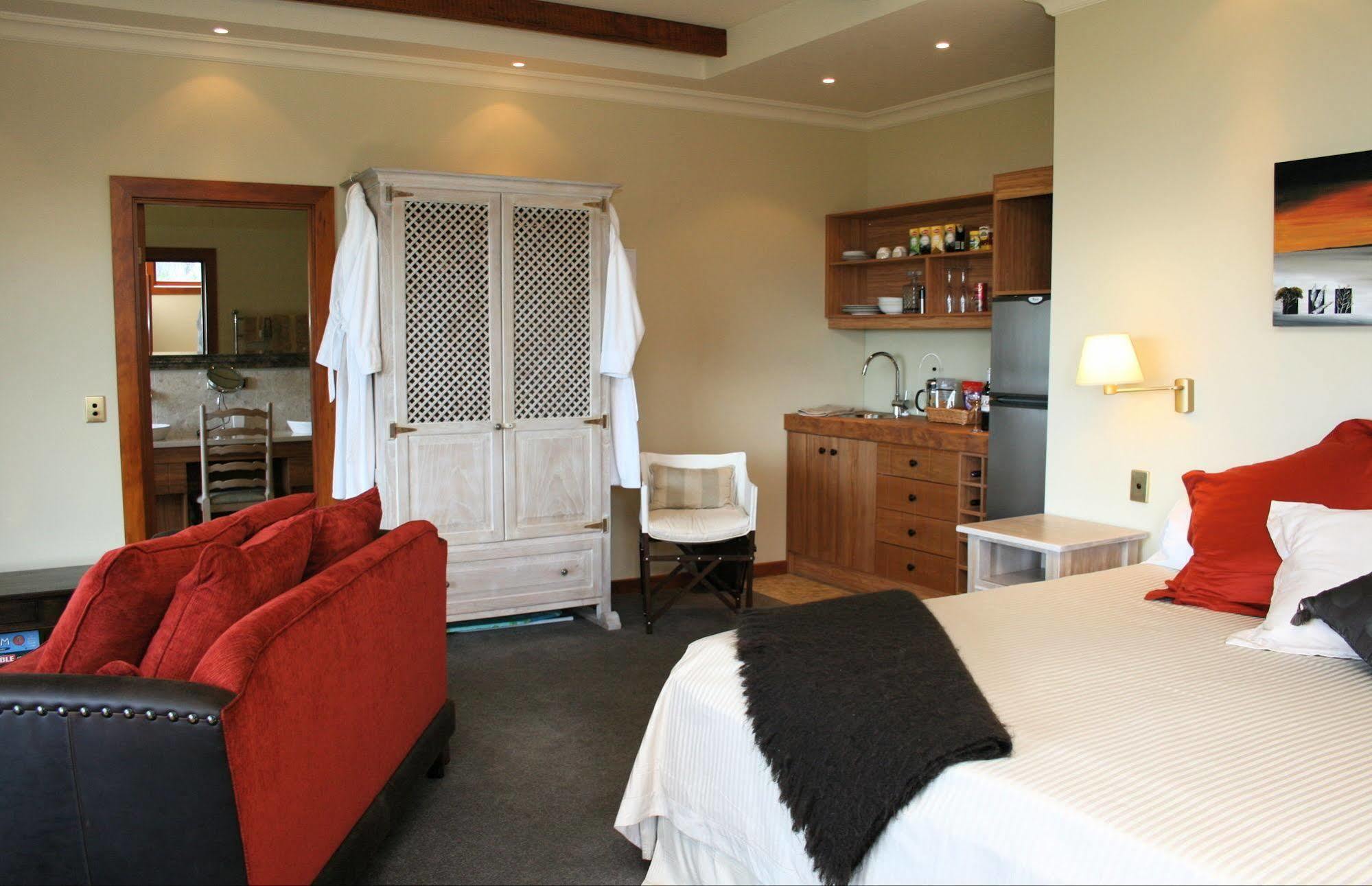 Tauhara Sunrise Lodge Taupo Kültér fotó