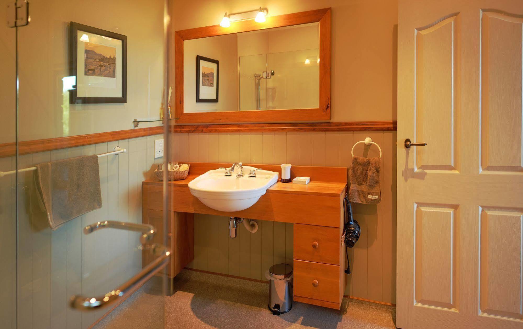 Tauhara Sunrise Lodge Taupo Kültér fotó